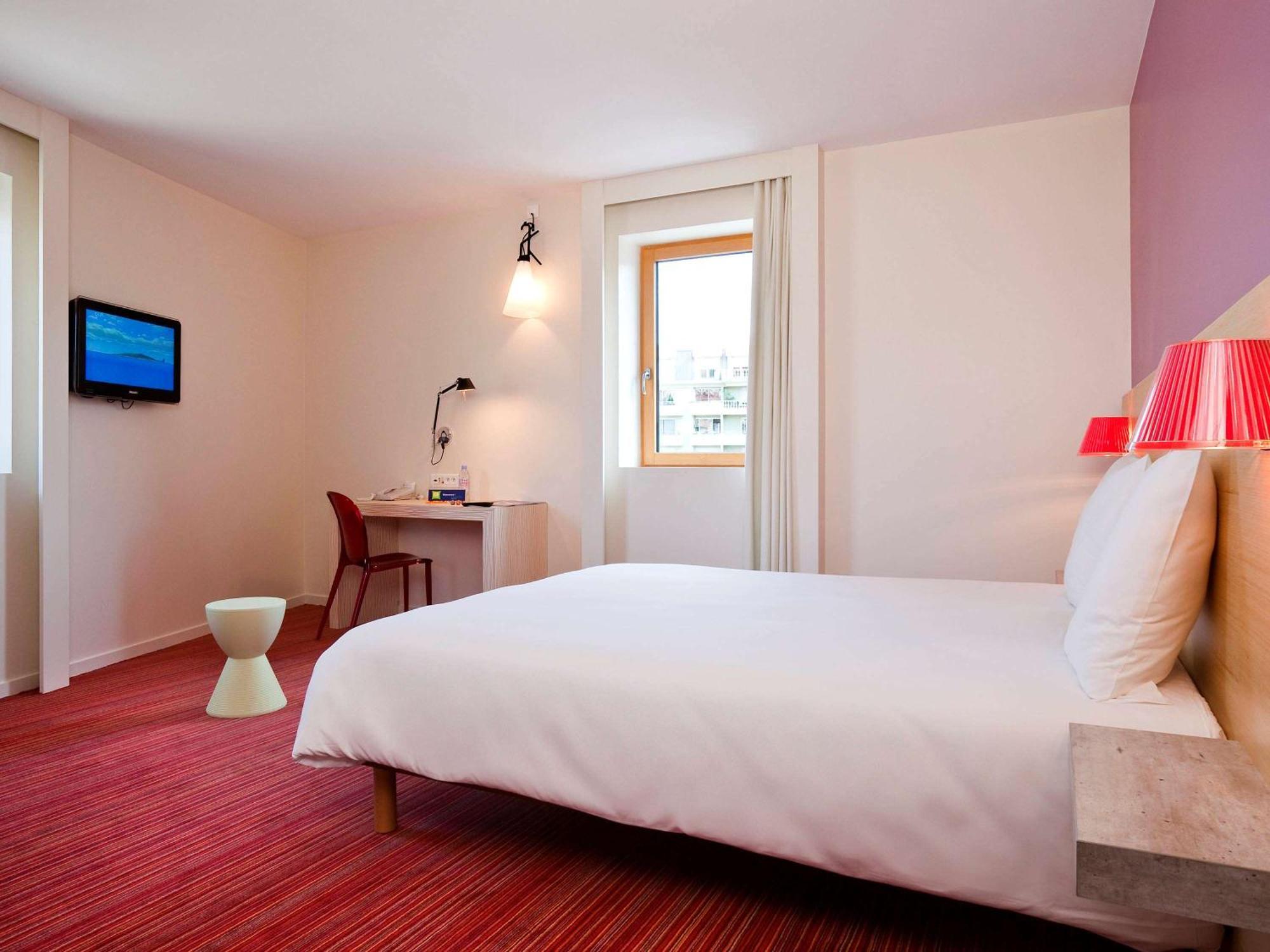 Ibis Styles En Velay Hotel