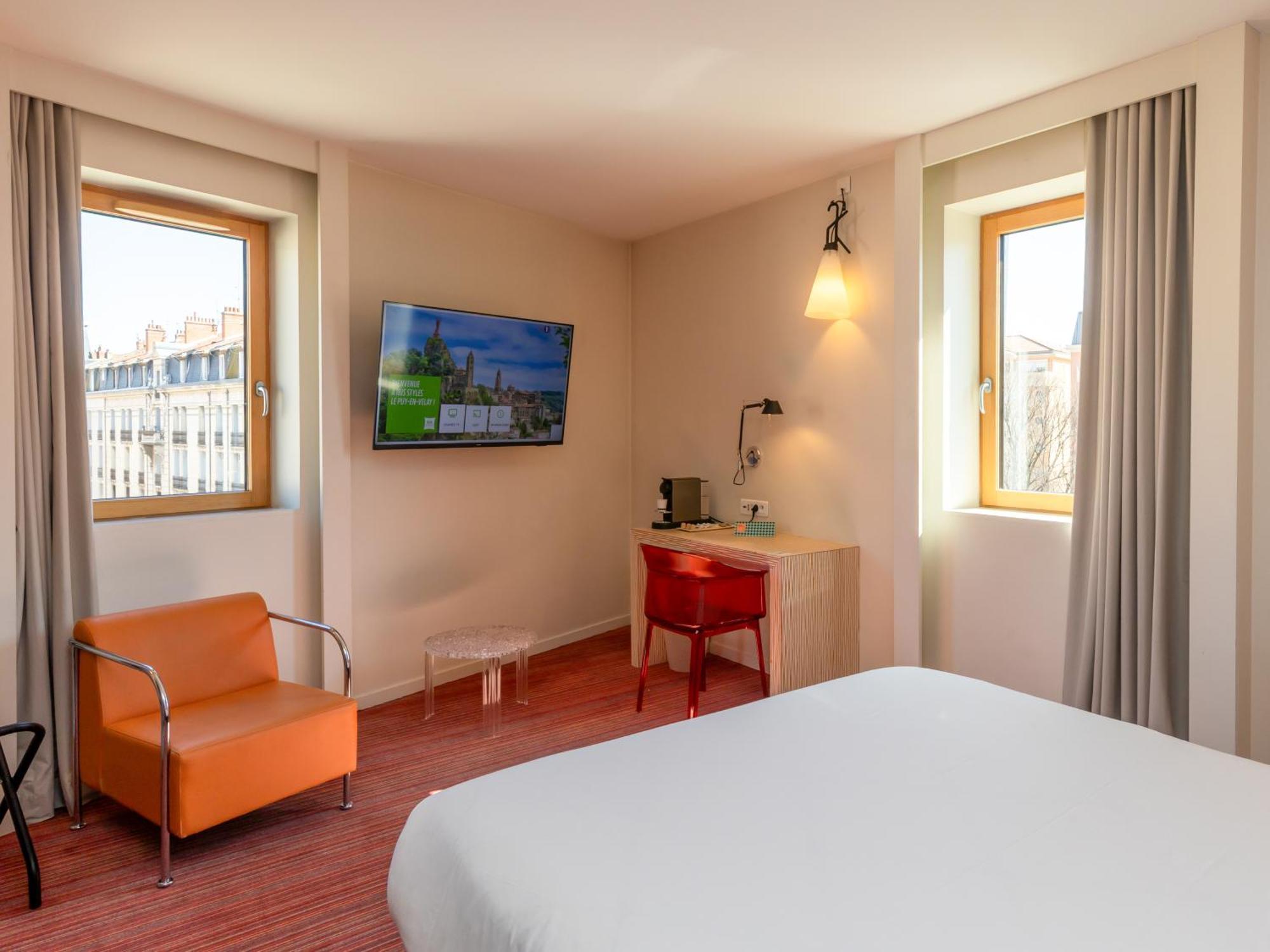 Ibis Styles En Velay 3*