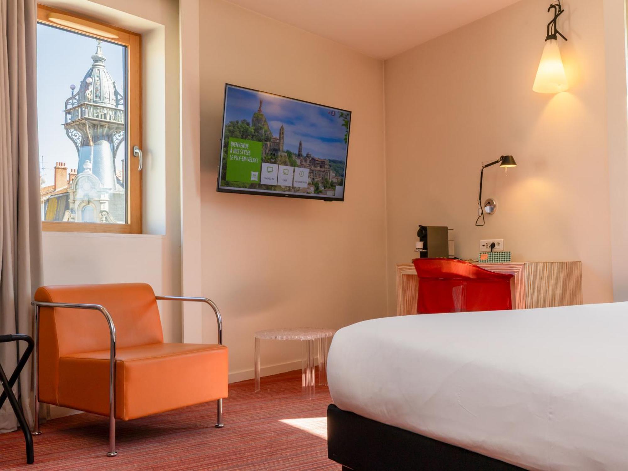 Ibis Styles En Velay Hotel
