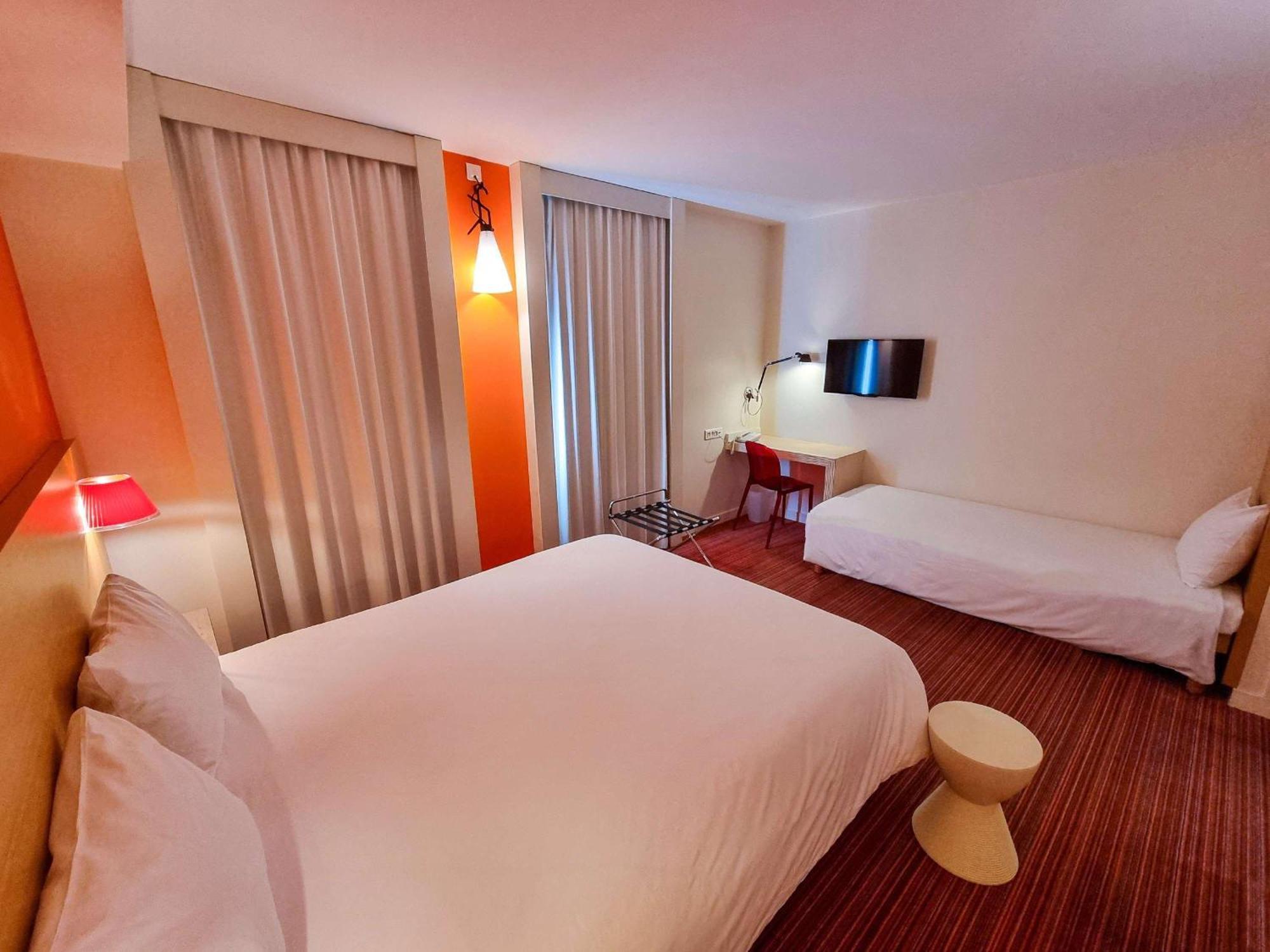 Ibis Styles En Velay Hotel 3*