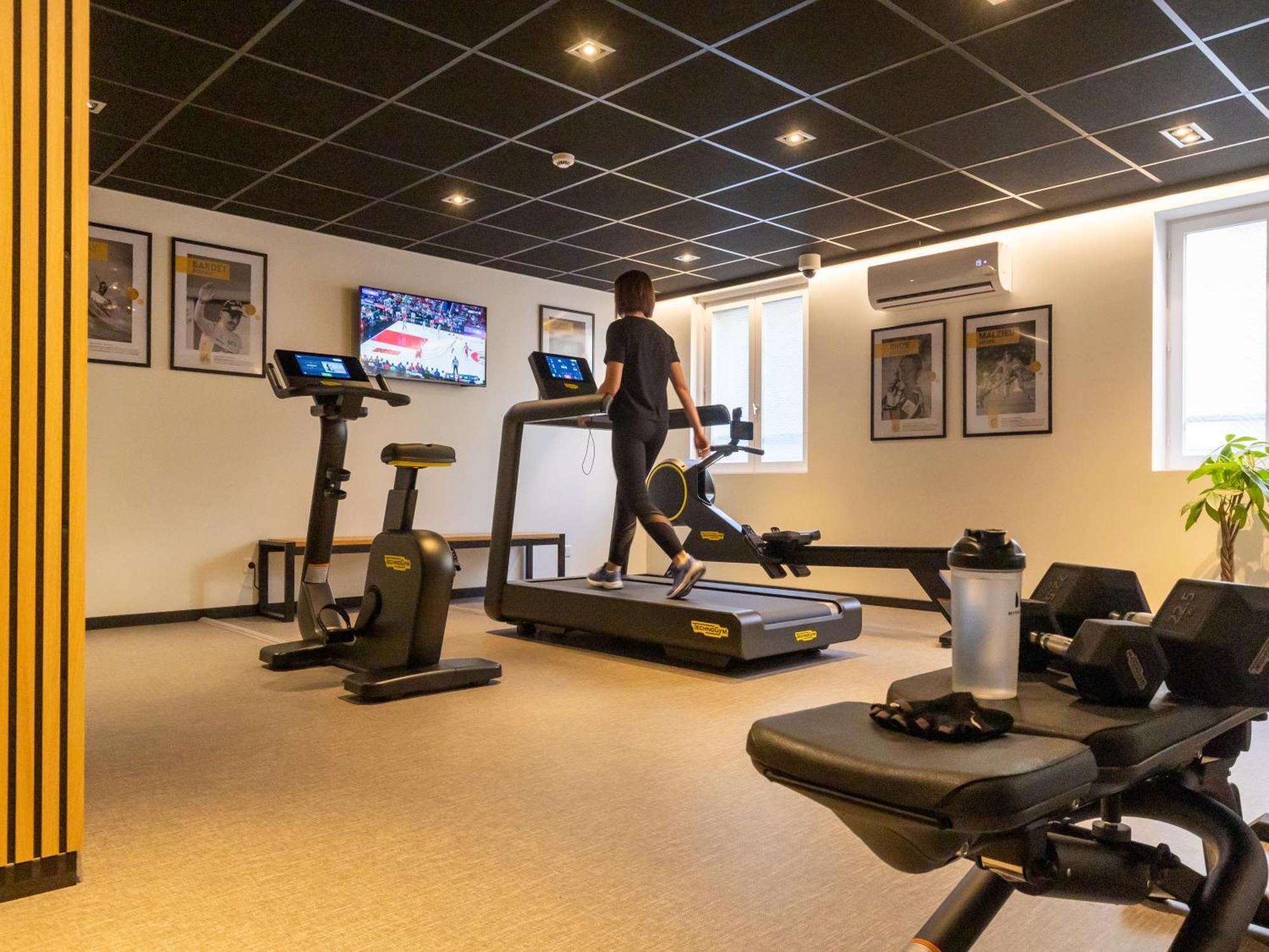 Hotel Ibis Styles En Velay 3*