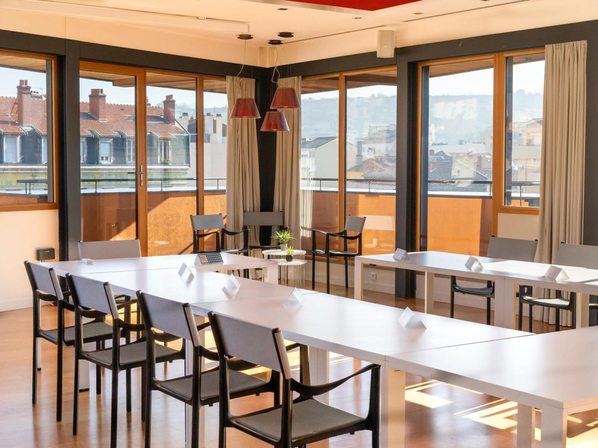 Ibis Styles En Velay 3*